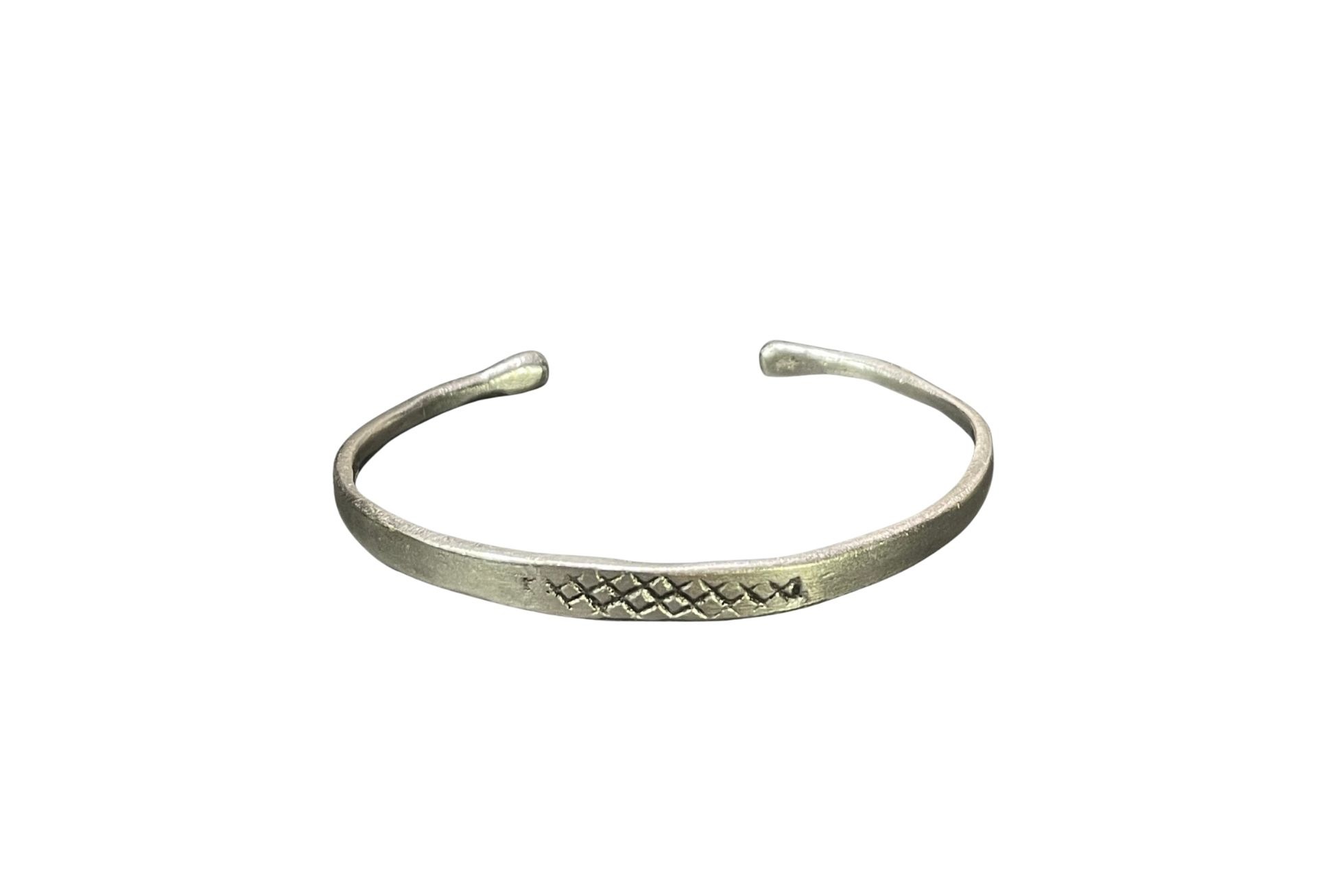 İz Dövme Pirinç Gümüş Kaplama Kelepçe