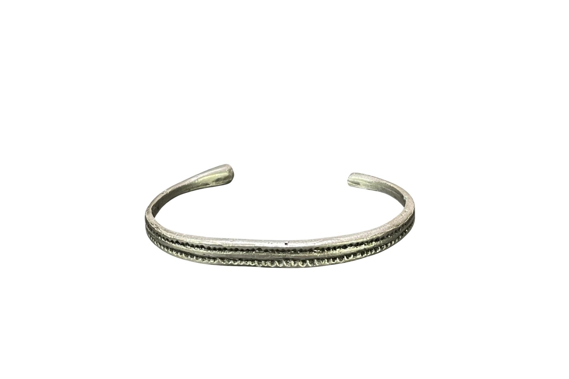 Elde Dövme Pirinç Gümüş Kaplama Kelepçe